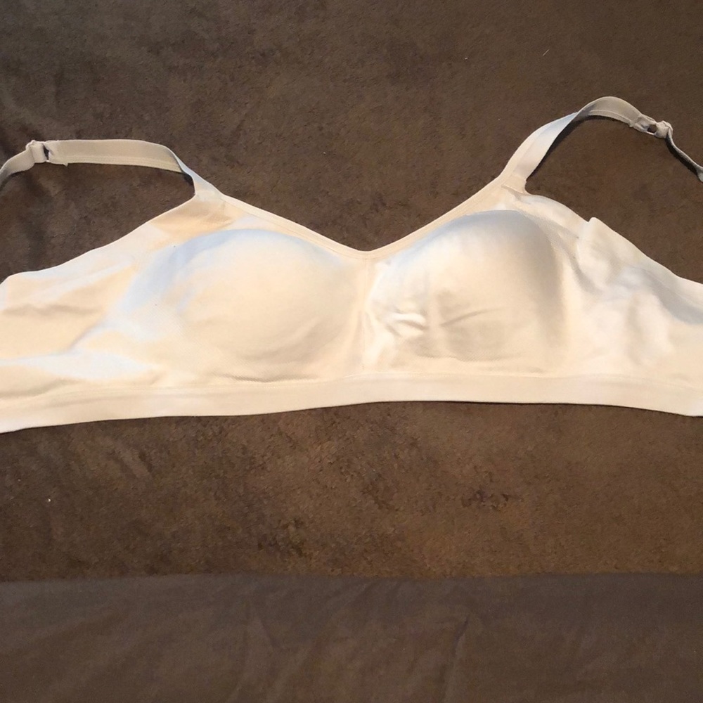 Warner’s  Bra size large brand new, never worn
